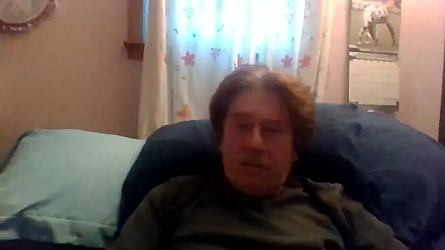 Snapshot of frankie7inch chatting on 05-28-26, 09:39 frankie7inch online show from 05-28-26, 09:39