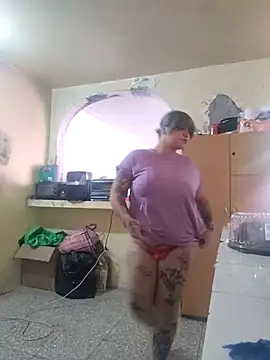 Snapshot of iDogrose21 chatting on 11-19-25, 09:26 iDogrose21 online show from 11-19-25, 09:26