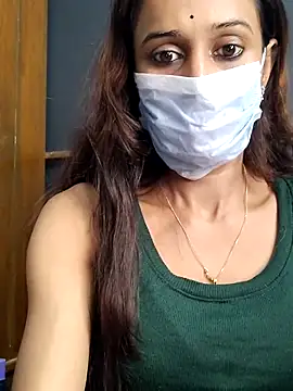 Snapshot of Oleevia chatting on 11-18-25, 07:46 Oleevia online show from 11-18-25, 07:46