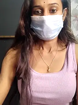 Snapshot of Oleevia chatting on 11-25-25, 08:58 Oleevia online show from 11-25-25, 08:58