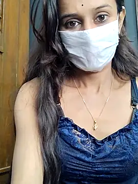 Snapshot of Oleevia chatting on 12-05-25, 08:23 Oleevia online show from 12-05-25, 08:23