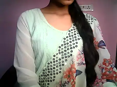 Snapshot of Chandani-Love chatting on 02-01-25, 02:58 Chandani-Love online show from 02-01-25, 02:58