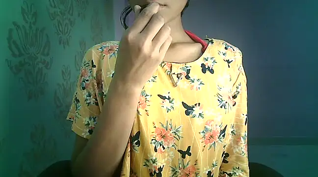 Snapshot of Chandani-Love chatting on 02-28-25, 05:15 Chandani-Love online show from 02-28-25, 05:15