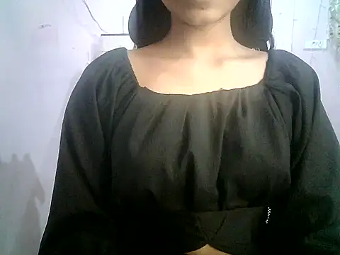 Snapshot of Chandani-Love chatting on 10-31-25, 10:27 Chandani-Love online show from 10-31-25, 10:27