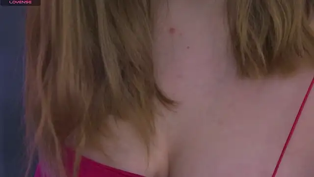 Snapshot of KellyPoter chatting on 03-04-26, 07:25 KellyPoter online show from 03-04-26, 07:25