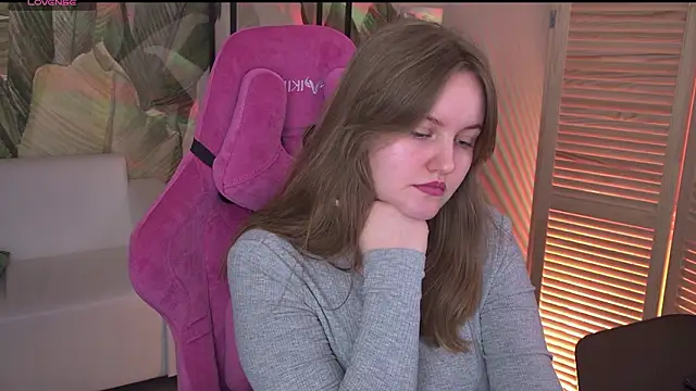 Snapshot of KellyPoter chatting on 03-29-26, 11:21 KellyPoter online show from 03-29-26, 11:21