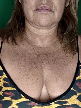 Kasandra Ho online show from 10-18-25, 07:31