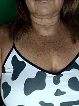 Kasandra Ho online show from 10-19-25, 01:39