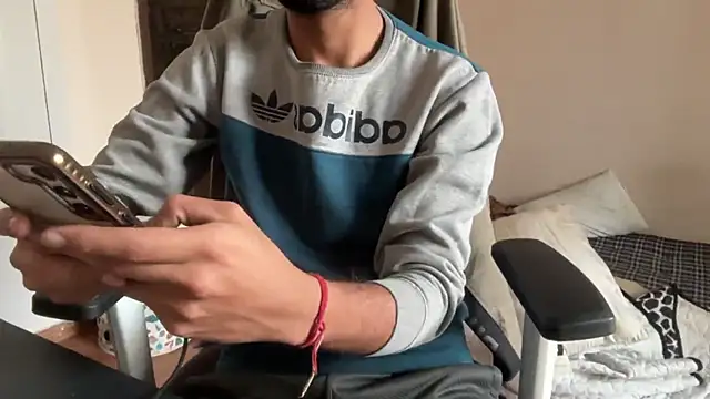 Snapshot of meatycronn chatting on 02-11-26, 08:41 meatycronn online show from 02-11-26, 08:41