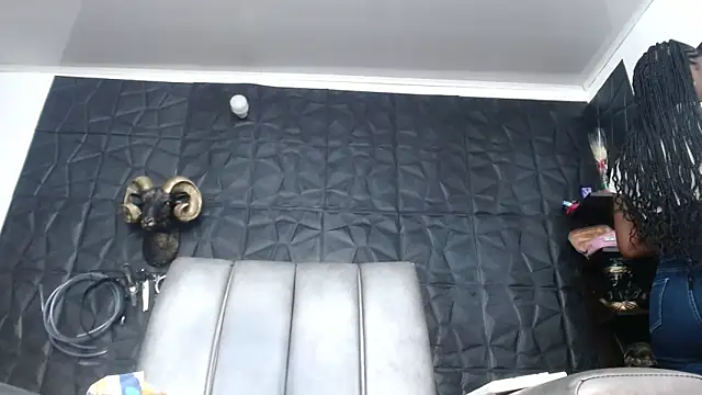 Hanna Fox 69 online show from 04-14-26, 09:04