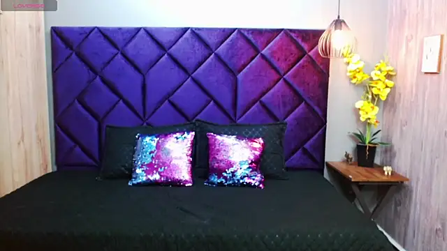 Jenna London online show from 12-11-24, 02:30