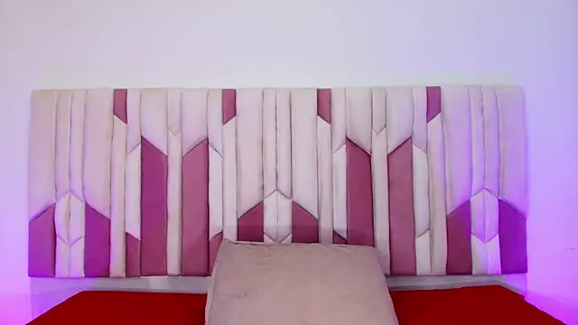 mia stanfort online show from 10-22-25, 07:13