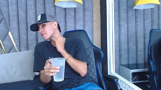 JakeMoxley online show from 02-08-25, 07:59