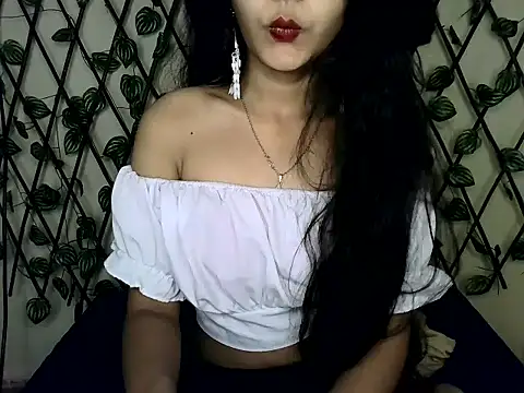 SUZY FROMUS online show from 03-19-25, 10:53