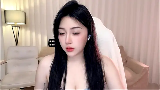 Snapshot of K-moumou chatting on 05-08-26, 04:01 K-moumou online show from 05-08-26, 04:01