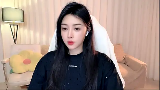 Snapshot of K-moumou chatting on 06-22-26, 04:15 K-moumou online show from 06-22-26, 04:15
