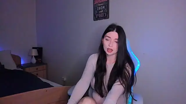 Snapshot of AdellaLoveX chatting on 10-30-25, 04:58 AdellaLoveX online show from 10-30-25, 04:58