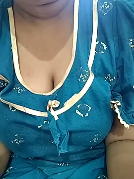 Hottyalia online show from 02-17-26, 08:44