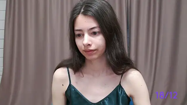 sweet sweet angel online show from 12-18-24, 10:51