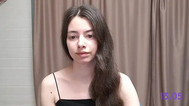 Snapshot of sweet_sweet_angel chatting on 05-13-26, 09:50 sweet sweet angel online show from 05-13-26, 09:50
