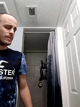 tryinitoutagain online show from 12-28-24, 03:58