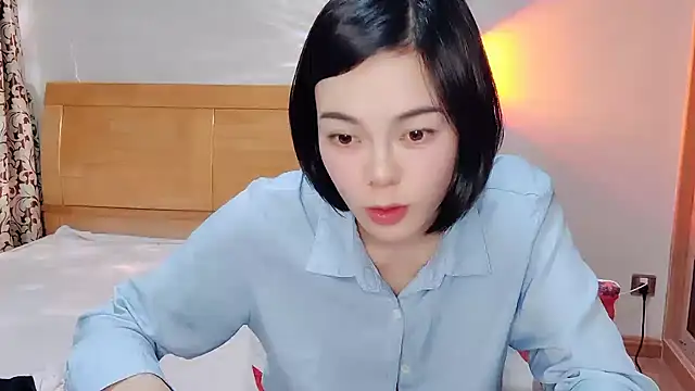 Linda-LL online show from 02-02-25, 02:45