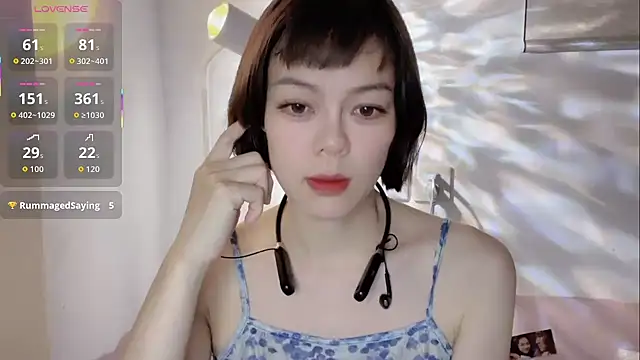 Linda-LL online show from 10-30-25, 01:56