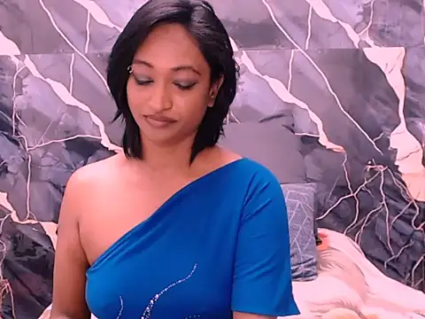 Snapshot of indianspicey chatting on 09-30-25, 05:40 indianspicey online show from 09-30-25, 05:40