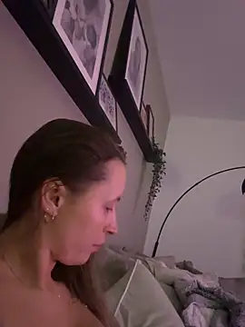 Millie-Miles online show from 03-05-25, 12:49