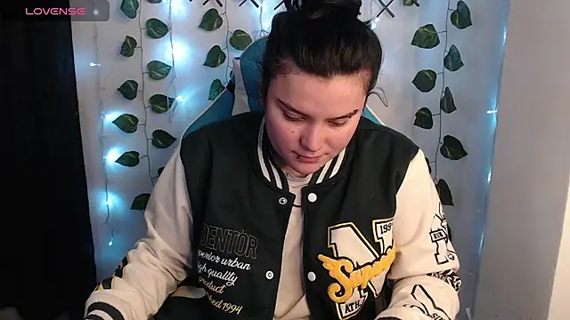 Nika 1  online show from 04-20-26, 01:19