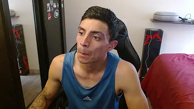 Snapshot of kv___xxx_ chatting on 07-15-26, 07:19 kv xxx online show from 07-15-26, 07:19