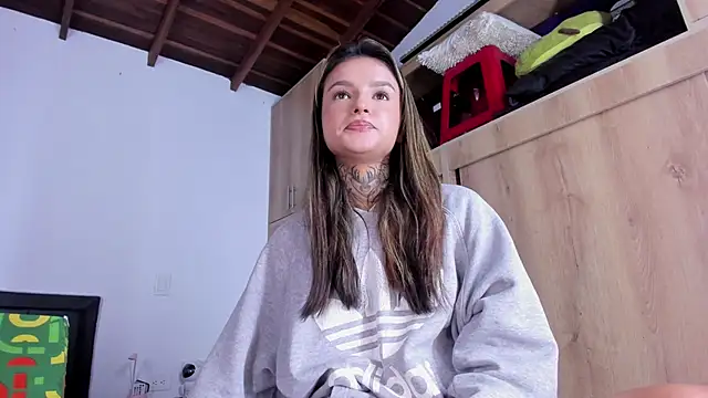 medussa13  online show from 09-22-25, 01:13