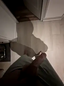 Landryyyyy online show from 04-21-26, 04:19