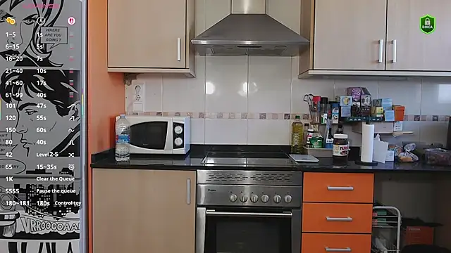 JennyCoquine online show from 10-18-25, 08:48