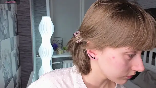 Snapshot of EthalBuffkin chatting on 04-09-26, 07:19 EthalBuffkin online show from 04-09-26, 07:19