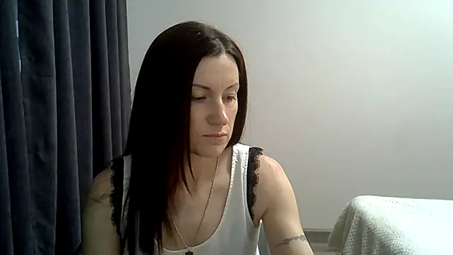 Snapshot of jainesummer chatting on 12-16-24, 09:46 jainesummer online show from 12-16-24, 09:46
