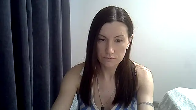 Snapshot of jainesummer chatting on 12-17-24, 09:50 jainesummer online show from 12-17-24, 09:50