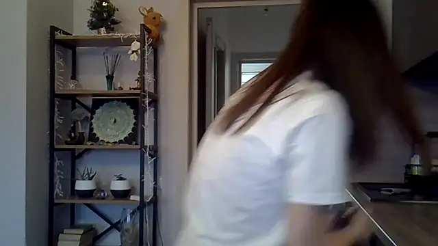 Snapshot of jainesummer chatting on 12-18-24, 07:15 jainesummer online show from 12-18-24, 07:15