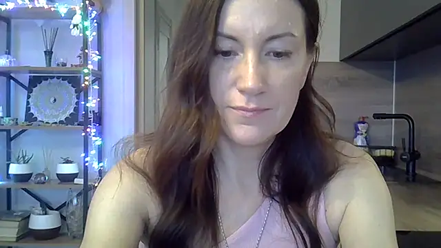 Snapshot of jainesummer chatting on 12-20-24, 10:05 jainesummer online show from 12-20-24, 10:05