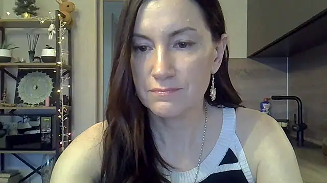 Snapshot of jainesummer chatting on 12-25-24, 09:45 jainesummer online show from 12-25-24, 09:45