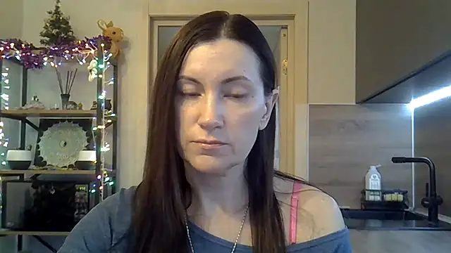 Snapshot of jainesummer chatting on 01-24-25, 06:57 jainesummer online show from 01-24-25, 06:57
