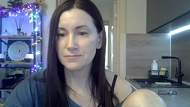 Snapshot of jainesummer chatting on 01-28-25, 10:45 jainesummer online show from 01-28-25, 10:45