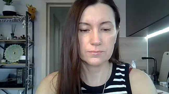 Snapshot of jainesummer chatting on 02-05-25, 07:18 jainesummer online show from 02-05-25, 07:18