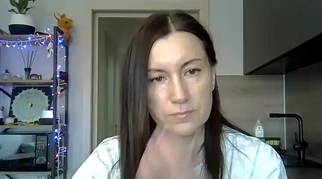 Snapshot of jainesummer chatting on 02-07-25, 10:08 jainesummer online show from 02-07-25, 10:08