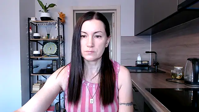 Snapshot of jainesummer chatting on 02-24-25, 07:44 jainesummer online show from 02-24-25, 07:44
