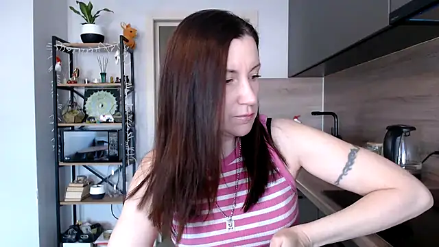 Snapshot of jainesummer chatting on 03-18-25, 08:03 jainesummer online show from 03-18-25, 08:03