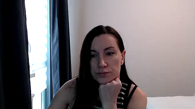 Snapshot of jainesummer chatting on 03-20-25, 10:54 jainesummer online show from 03-20-25, 10:54