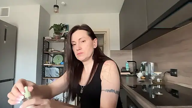 jainesummer online show from 04-13-26, 09:04