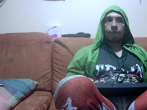 Latinnboy82 online show from 10-21-25, 02:45