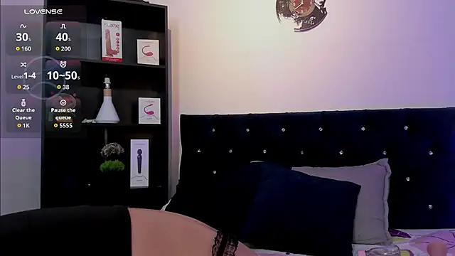 Snapshot of yulianademond66 chatting on 06-11-26, 12:32 yulianademond66 online show from 06-11-26, 12:32